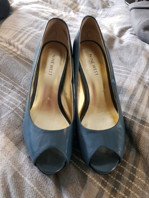 nine west peep toe pumps